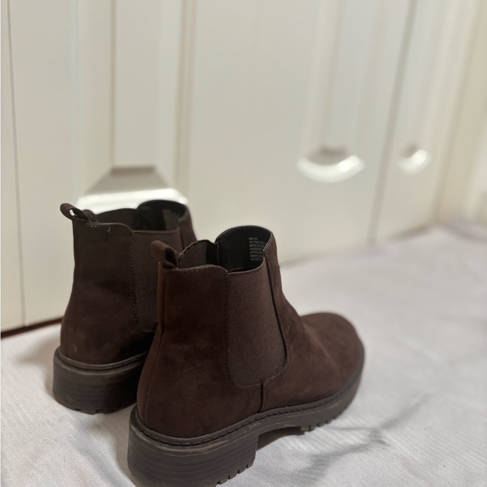 Nola Chocolate Brown Boots - Picture 4 of 8